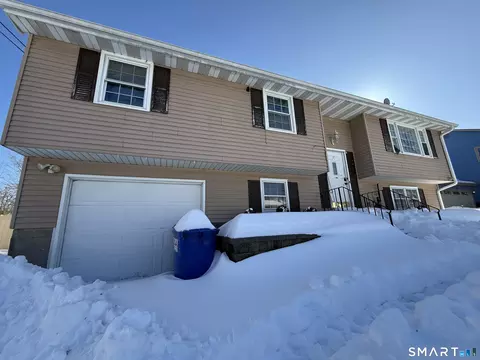 98 1st St, Suffield, CT 06078