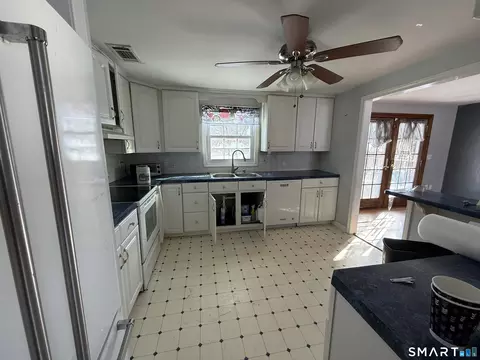 Kitchen - 98 1st St, Suffield, CT 06078 photo 4 of 4