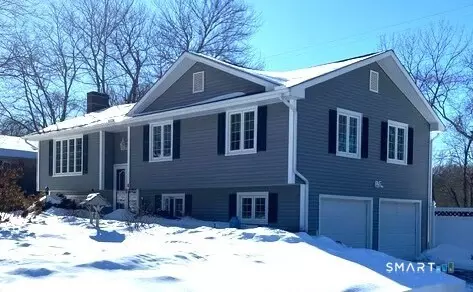 41 Kingswood Dr, Southington, CT 06489