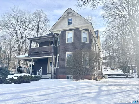 342-344 Center St, Manchester, CT 06040