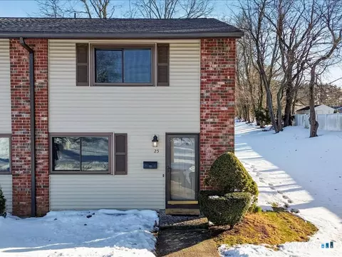 25 Coronado Dr #25, Newington, CT 06111
