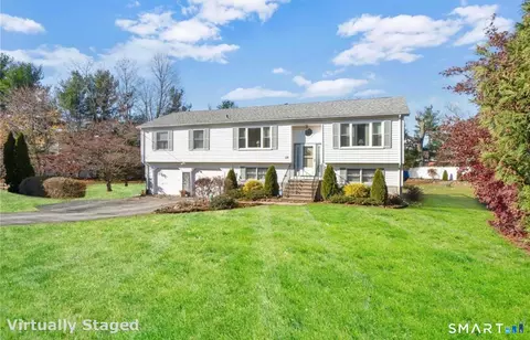15 Don Mar Ct, North Haven, CT 06473