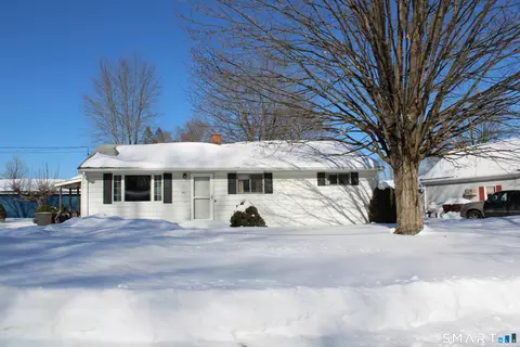 4 Marshall Dr, Enfield, CT 06082