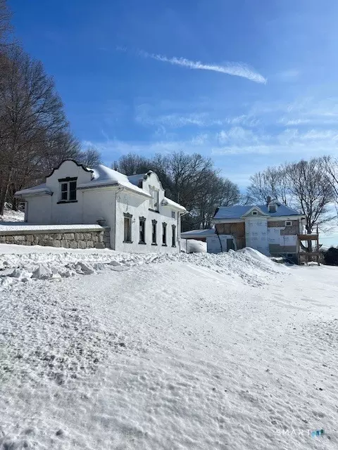 435 Military Hwy, Groton, CT 06340