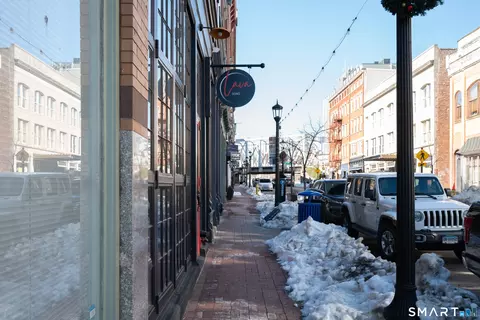 125 Washington St #206, Norwalk, CT 06854