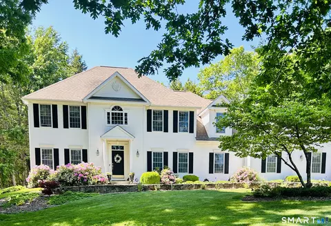 85 Pleasant Dr, Southbury, CT 06488