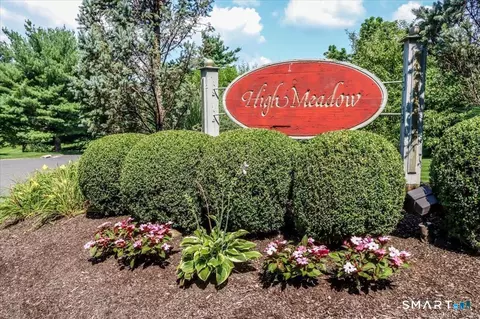 29 Ledgewood Dr #29, Brookfield, CT 06804