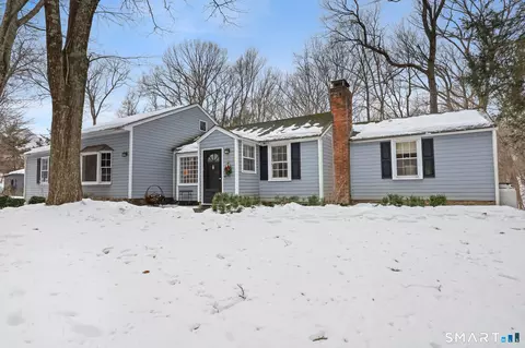 25 Cherry Ln, Wilton, CT 06897