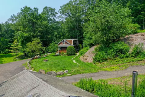 Exterior - 167 Toddy Hill Rd, Sandy Hook, CT 06482 photo 3 of 4