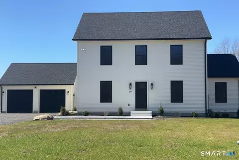 277 Moosup Pond Rd, Moosup, CT 06354