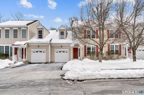 22 Fieldstone Ct #22, North Haven, CT 06473