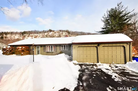76 Newgate Rd, East Granby, CT 06026
