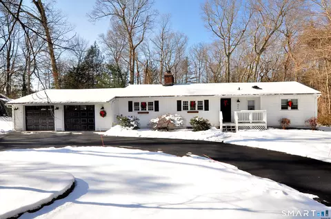 456 Plainville Ave, Unionville, CT 06085