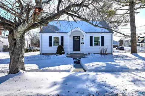 265 Birdseye St, Stratford, CT 06615