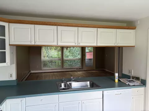 279 Centerbrook Rd, Hamden, CT 06518 photo 3