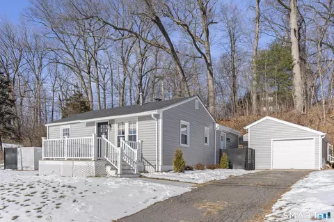 25 Whippoorwill Rd, Southington, CT 06489