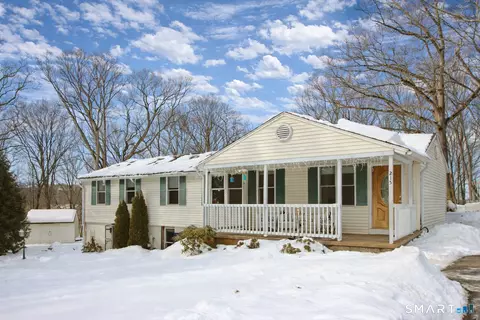 215 Spring St, Manchester, CT 06040