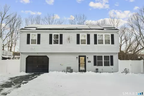 102 Forest St Ext, East Haven, CT 06512