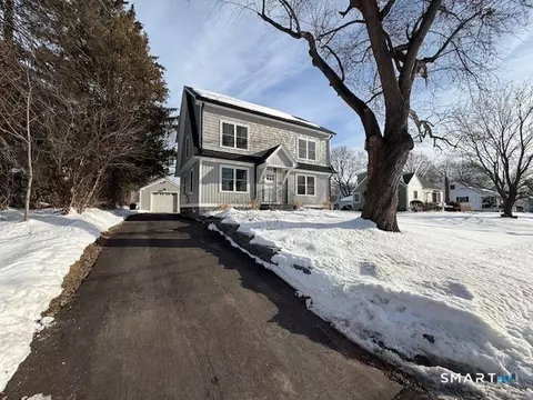 102 Corona Dr, Milford, CT 06460