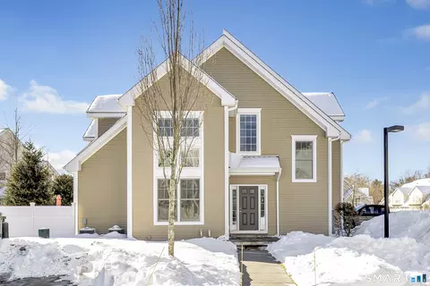 47 Copper Square Dr, Bethel, CT 06801