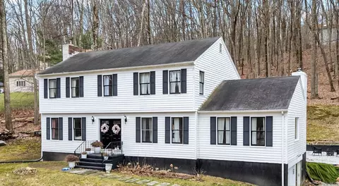 9 Katrina Cir, Bethel, CT 06801