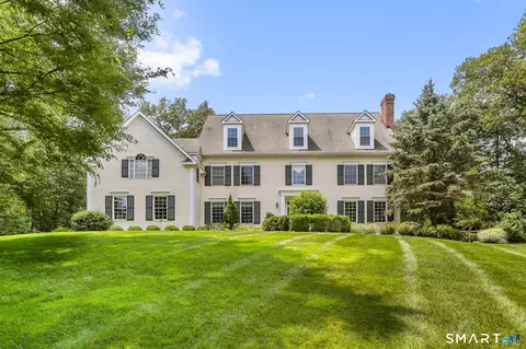 96 Weed St, New Canaan, CT 06840