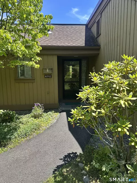 419 Heritage Vlg #E, Southbury, CT 06488