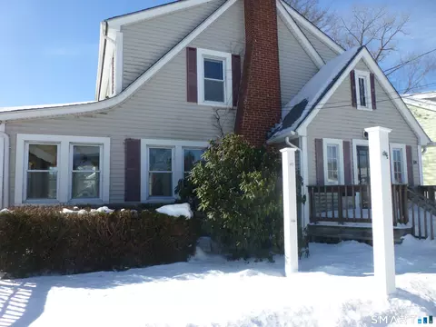 108 W Town St, Norwich, CT 06360