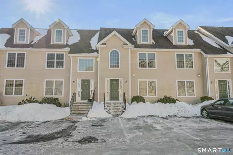 15 Freedom Way #105, Niantic, CT 06357