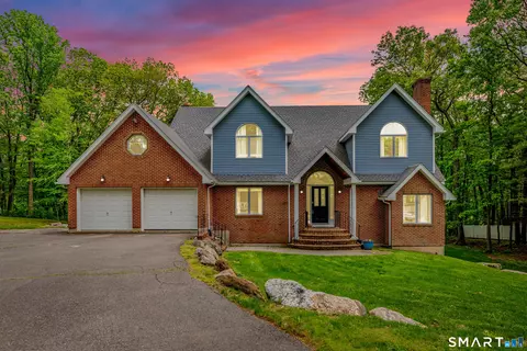 60 Wildcat Rd, Burlington, CT 06013