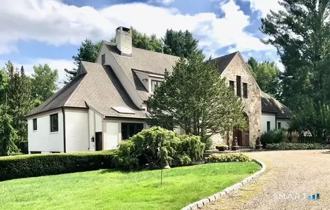 33 Mountain Farms Rd, West Hartford, CT 06117