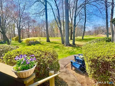 261 Agawam Dr #A, Stratford, CT 06614