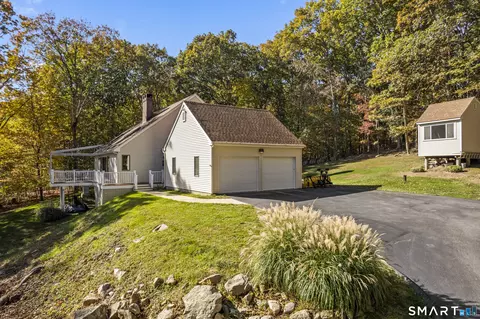 137 Upper Pattagansett Rd, East Lyme, CT 06333