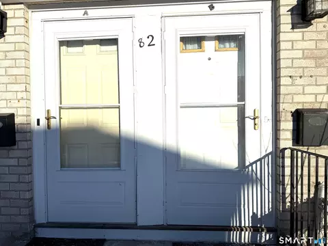 82 Yaremich Dr # -B, Bridgeport, CT 06606