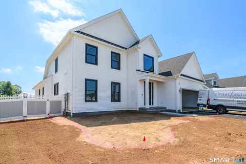 25 Primrose Ln, Cromwell, CT 06416