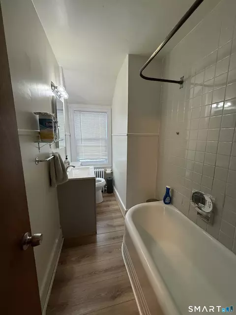 Bath - 75 Taylor Ave, Norwalk, CT 06854 photo 1 of 1