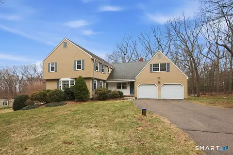 239 Natchaug Dr, Glastonbury, CT 06033