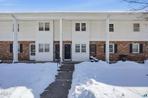 11 Bradley Cir #A, Enfield, CT 06082
