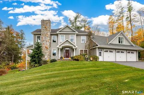 7 Hill Top Rd, Morris, CT 06763