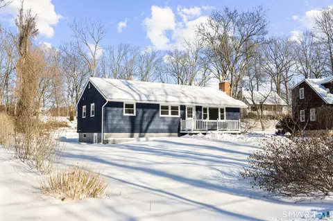 122 Lakeside Dr, Ridgefield, CT 06877