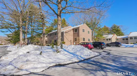 72 River Bend Rd #B, Stratford, CT 06614