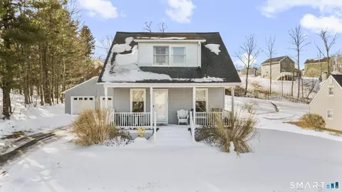 302 Gravel St, Meriden, CT 06450