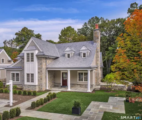 2 Settlers Trl #2, Darien, CT 06820