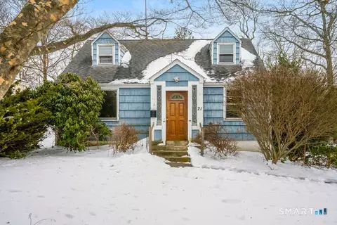 21 Boroskey Rd, Fairfield, CT 06824