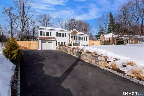 212 High Clear Dr, Stamford, CT 06905