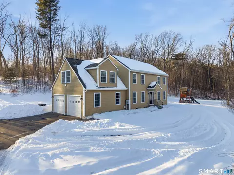 330 New London Rd, Colchester, CT 06415