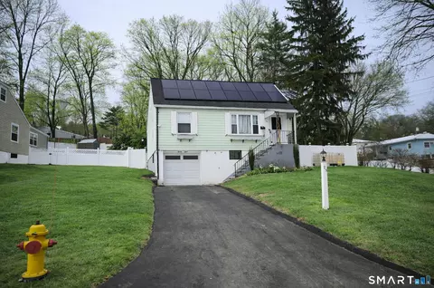 23 Ashland Ave, Waterbury, CT 06708
