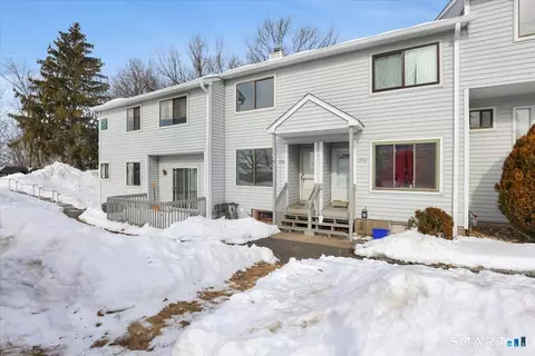 378 Cypress Rd #378, Newington, CT 06111