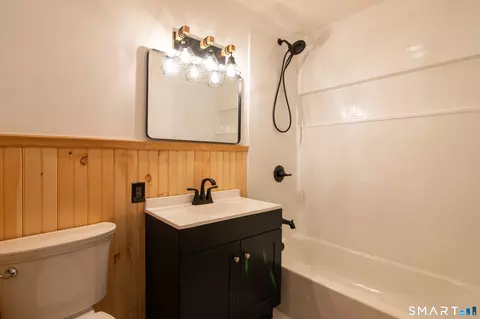 Bath - 33 Junior Ave, Killingly, CT 06239 photo 1 of 2