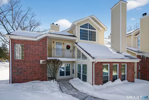 167 Carriage Crossing Ln #167, Middletown, CT 06457